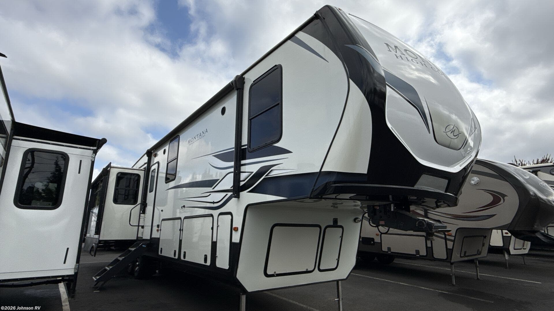 2022 Montana High Country 385BR by Keystone from Johnson RV in Sandy, Oregon