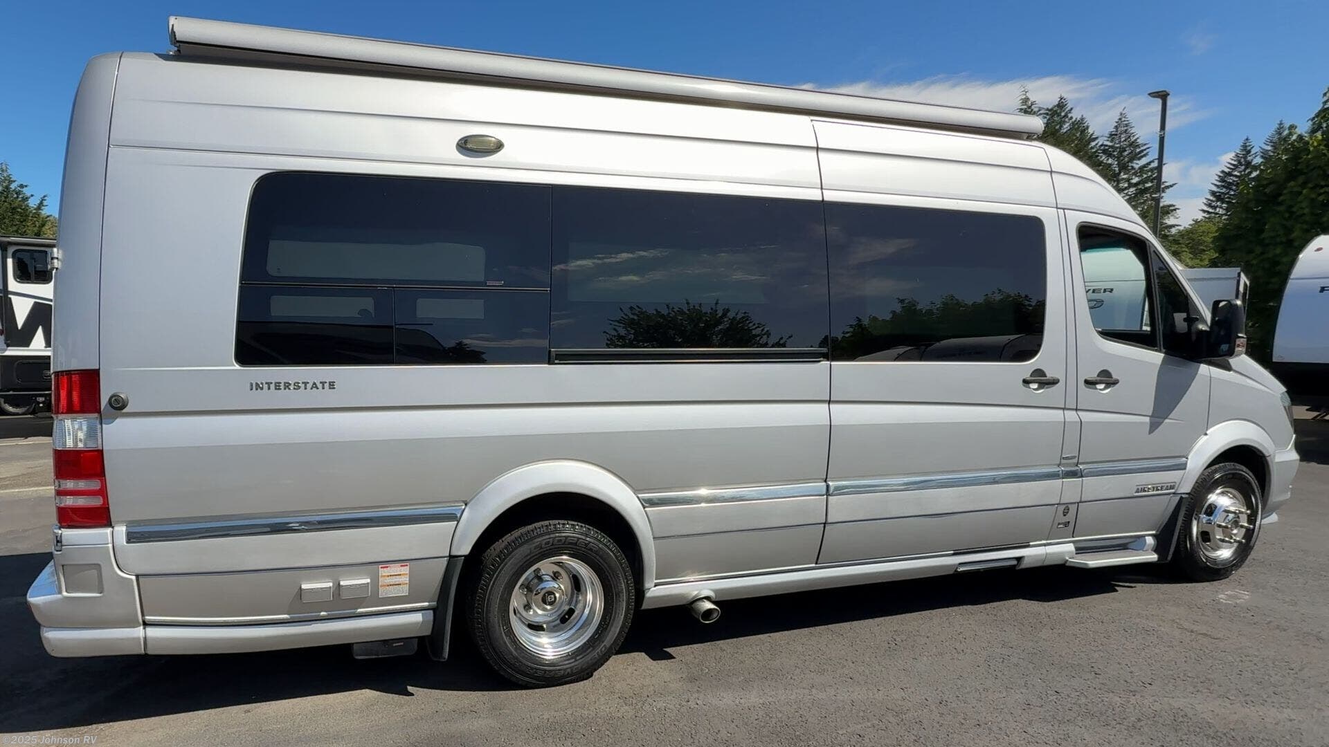 Used 2017 Airstream Tommy Bahama Interstate Grand Tour available in Sandy, Oregon