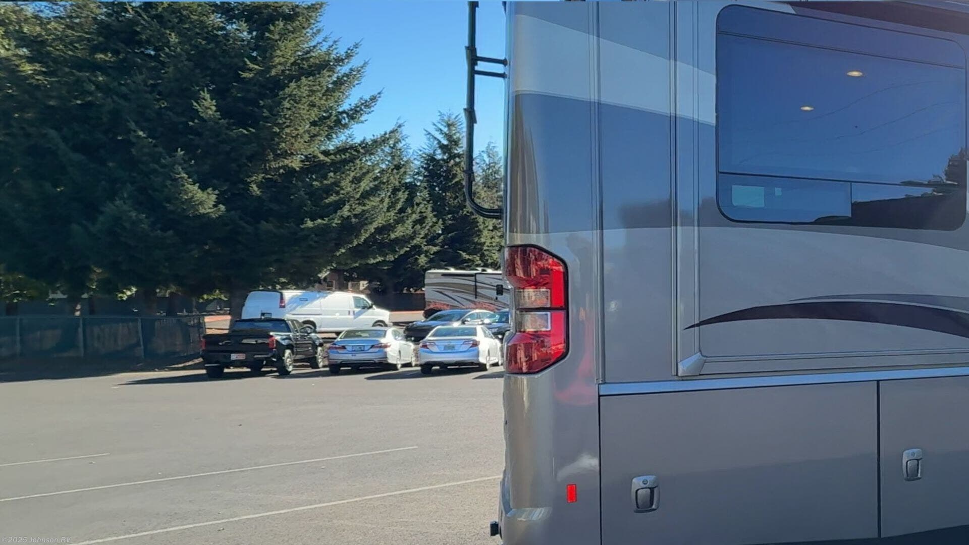 Used 2016 Itasca Meridian 36M available in Sandy, Oregon