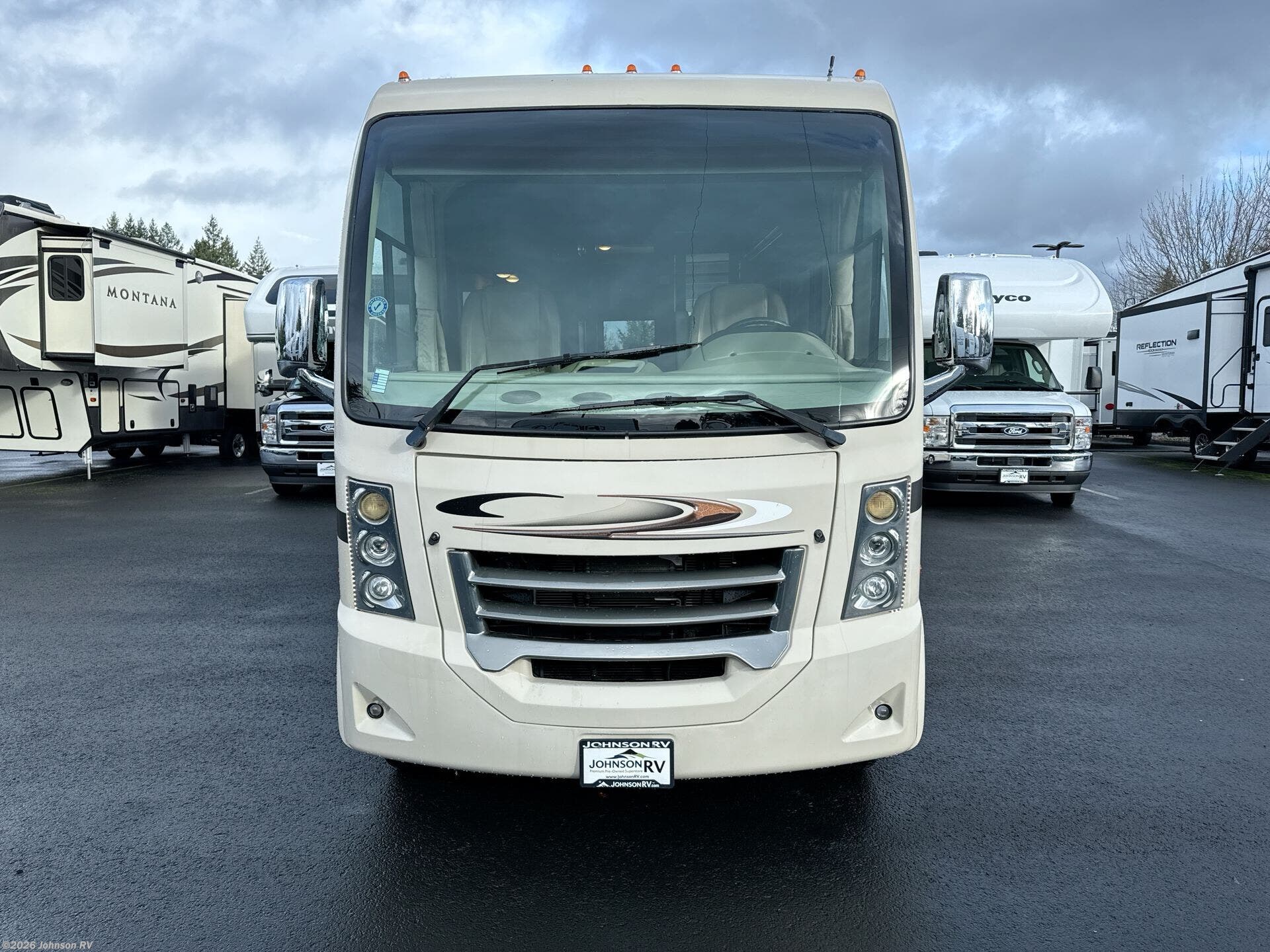 Used 2017 Thor Motor Coach Vegas 25.2 available in Sandy, Oregon