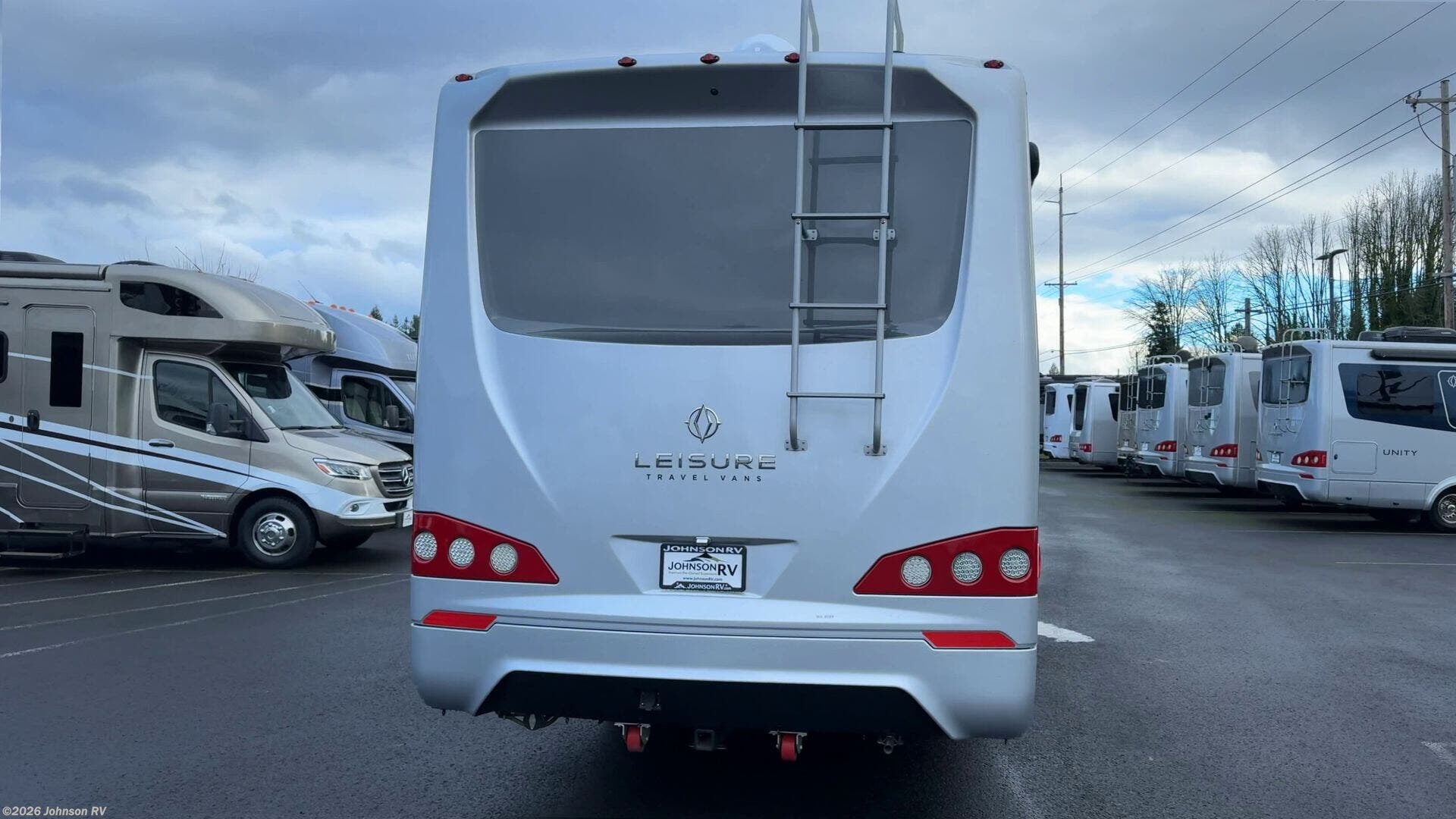 2017 Unity U24MB by Leisure Travel from Johnson RV in Sandy, Oregon