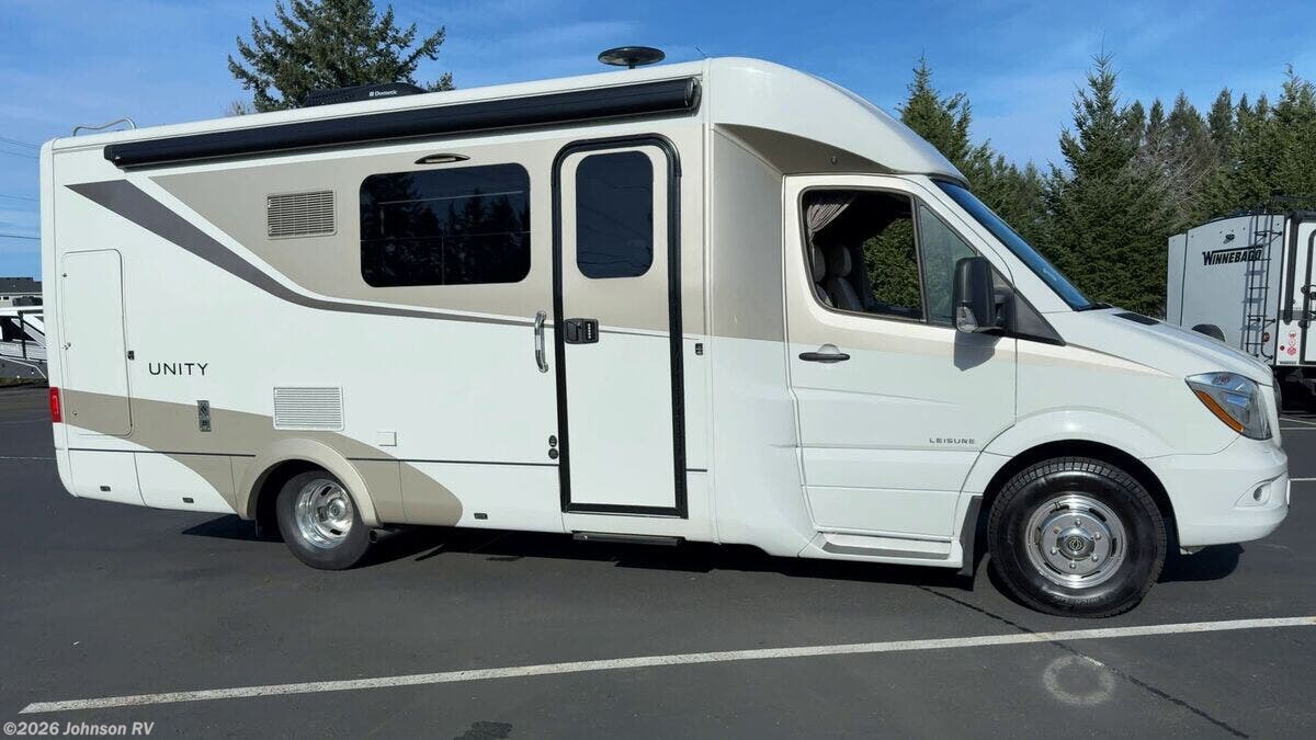 Used 2016 Leisure Travel Unity 24MB available in Sandy, Oregon