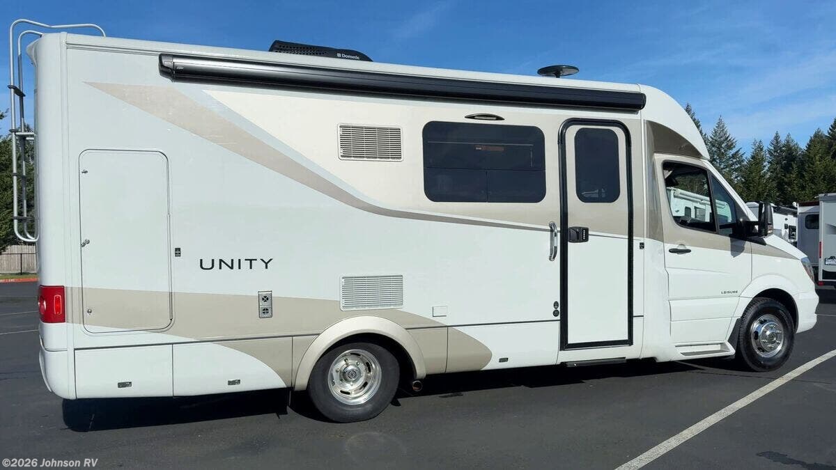 2016 Unity 24MB by Leisure Travel from Johnson RV in Sandy, Oregon