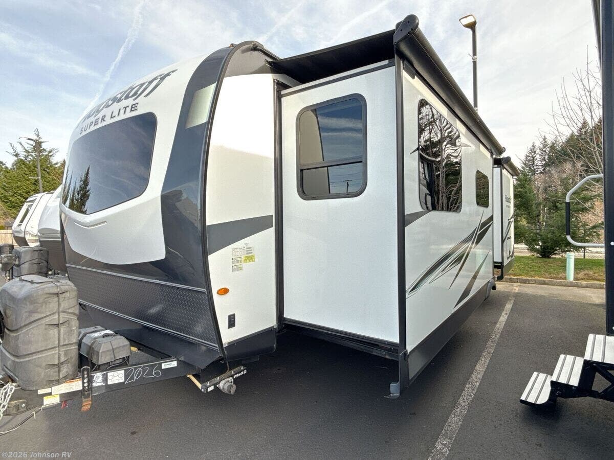 Used 2021 Forest River Flagstaff Super Lite 26FKBS available in Sandy, Oregon