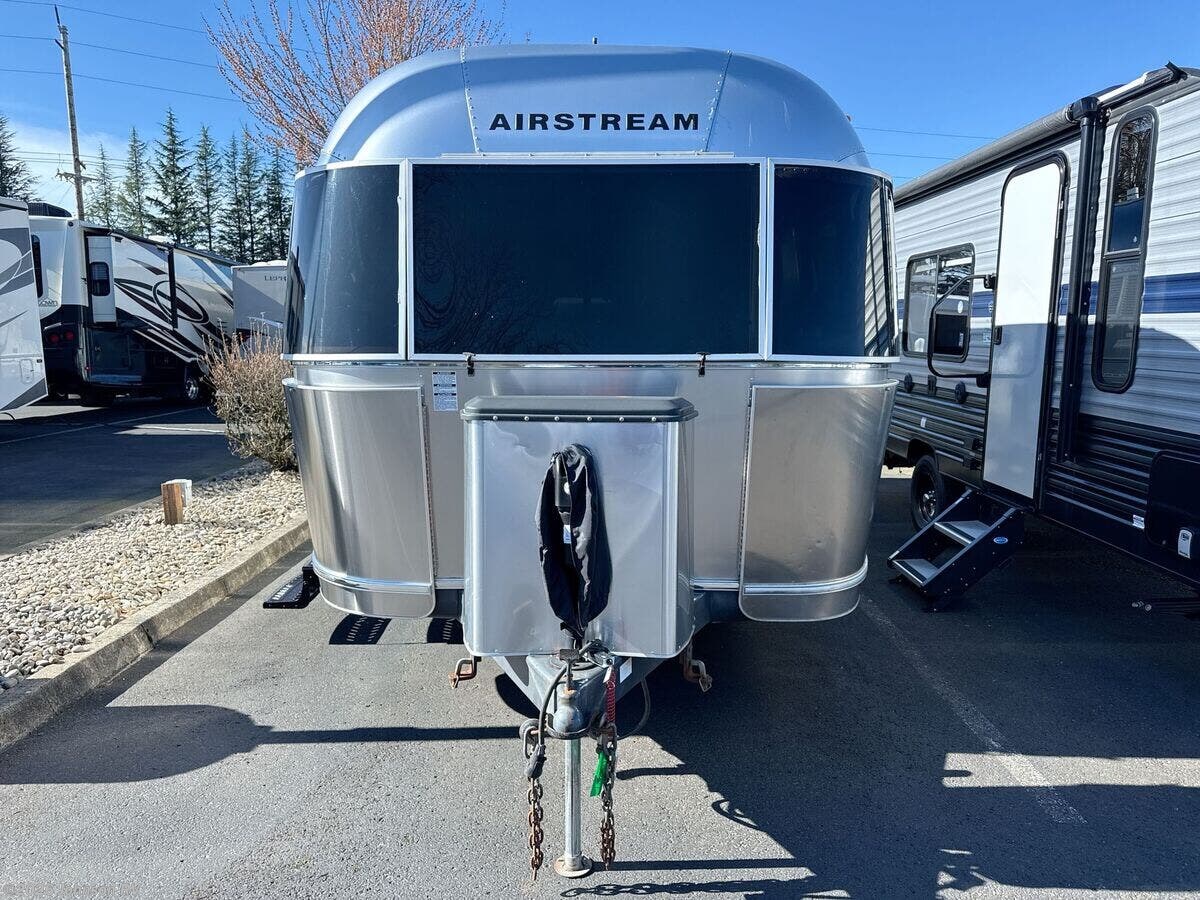 2015 Flying Cloud 23D by Airstream from Johnson RV in Sandy, Oregon