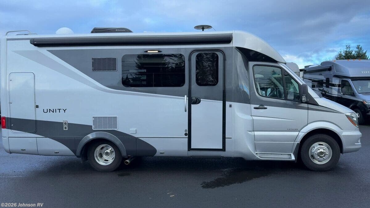 Used 2017 Leisure Travel Unity 24MB available in Sandy, Oregon