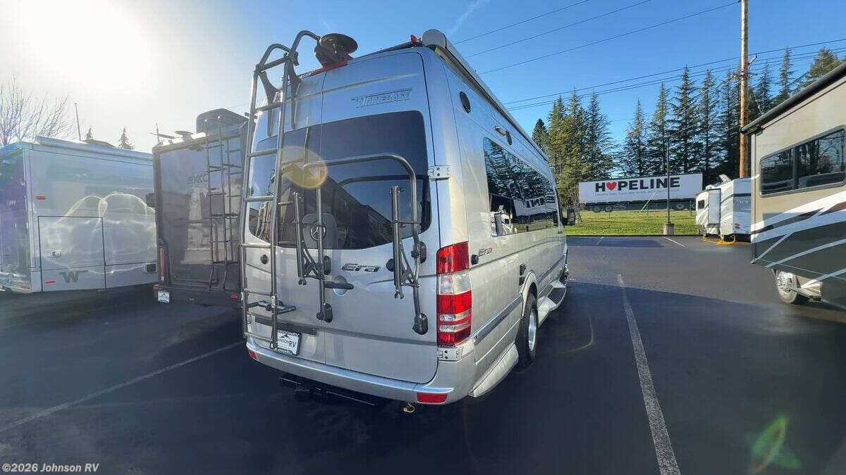 2019 Winnebago Era 70X - Used Class B For Sale by Johnson RV in Sandy, Oregon