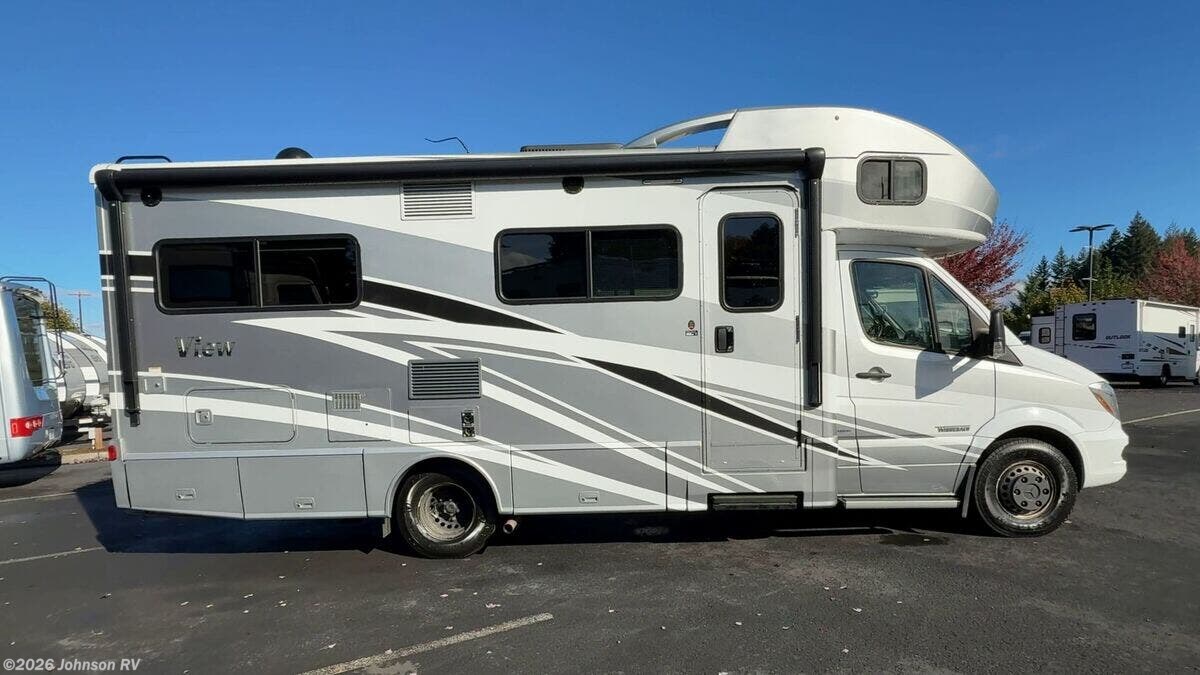 Used 2017 Winnebago View 24J available in Sandy, Oregon