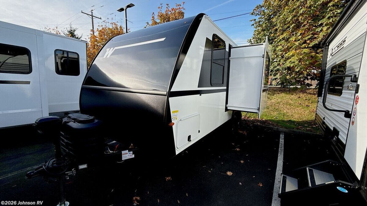 New 2026 Winnebago Micro Minnie 2108FBS available in Sandy, Oregon