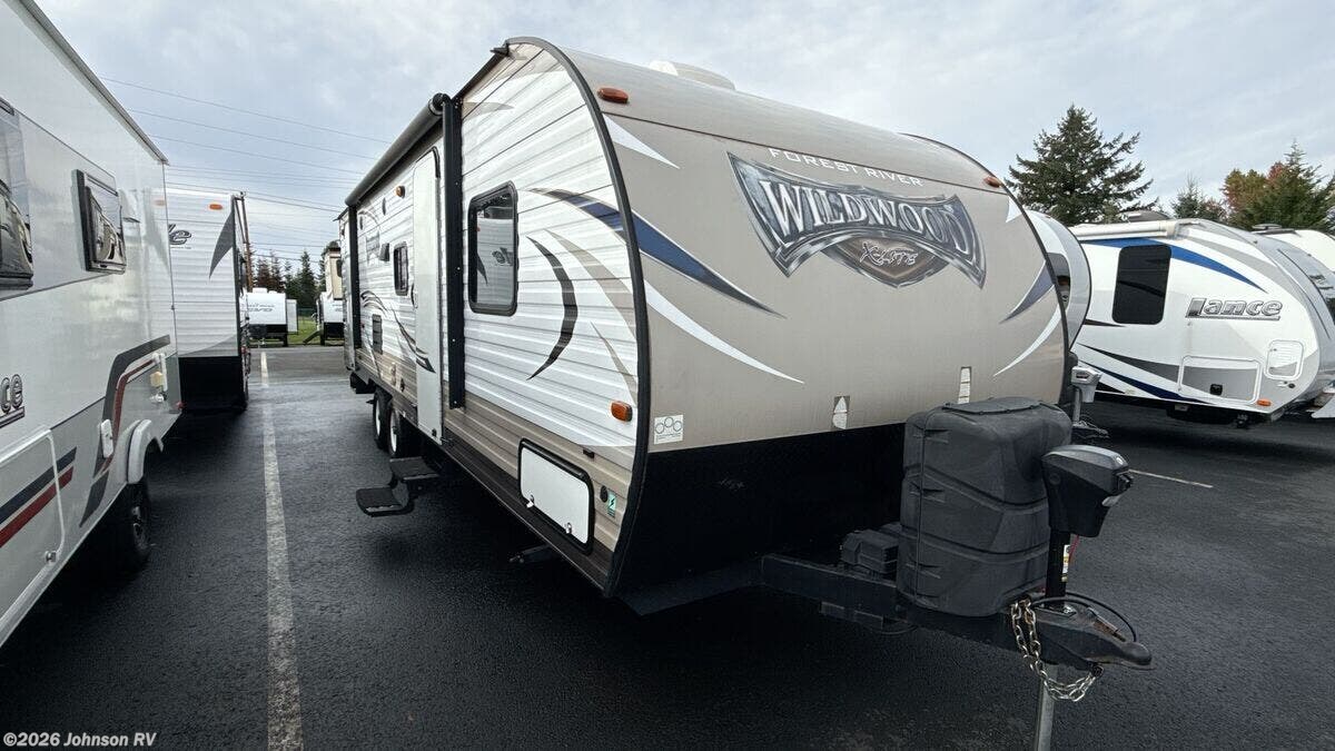 2018 Forest River Wildwood X-Lite 263BHXL - Used Travel Trailer For Sale by Johnson RV in Sandy, Oregon