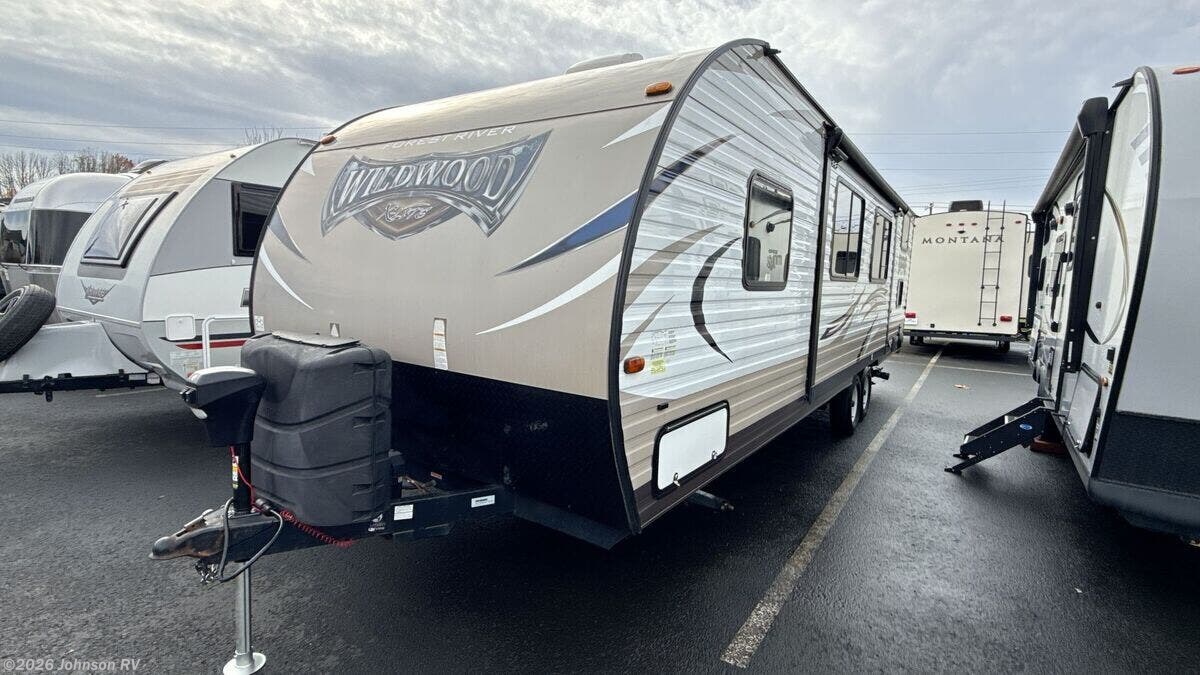 Used 2018 Forest River Wildwood X-Lite 263BHXL available in Sandy, Oregon