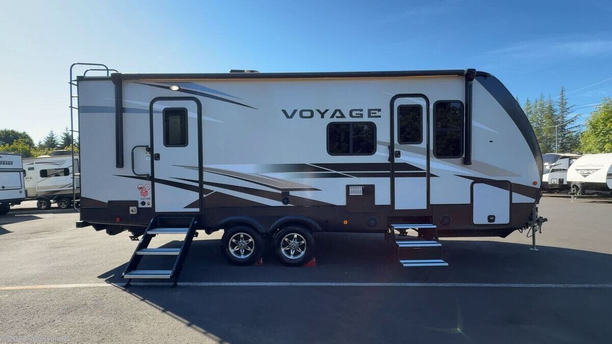 2021 Winnebago Voyage 2427RB - Used Travel Trailer For Sale by Johnson RV in Sandy, Oregon