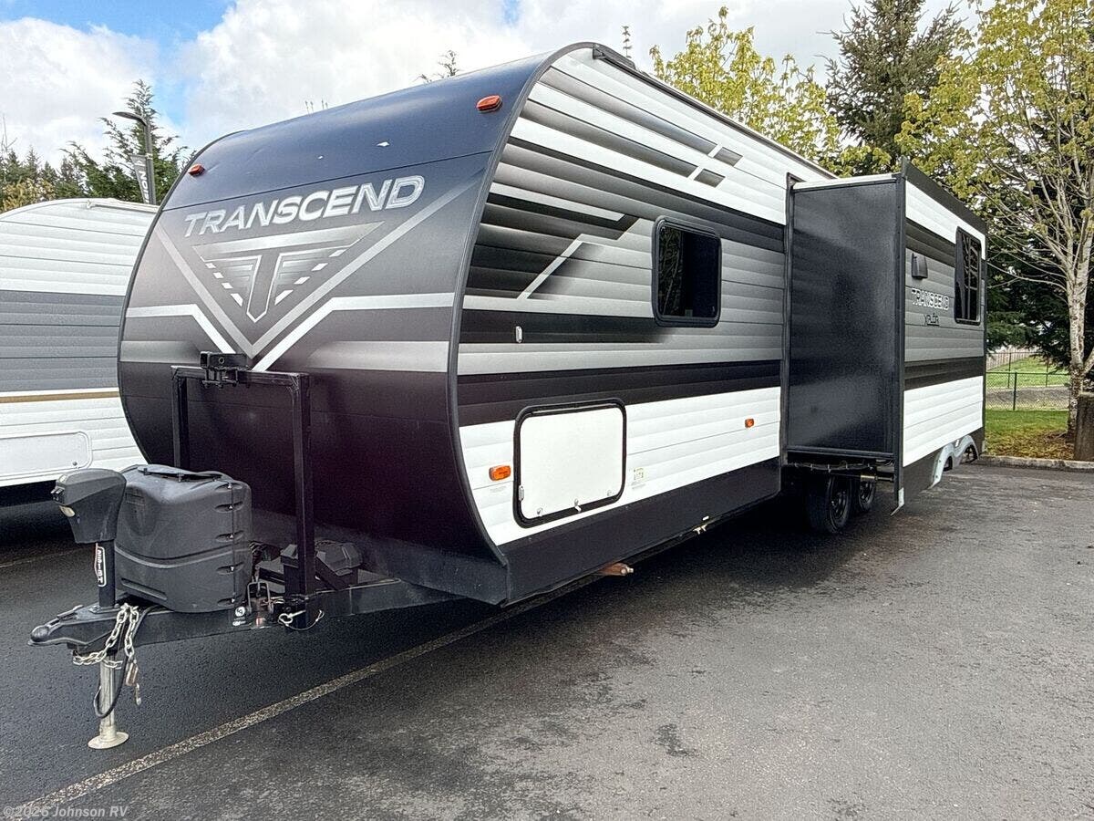 Used 2020 Grand Design Transcend Xplor 261BH available in Sandy, Oregon