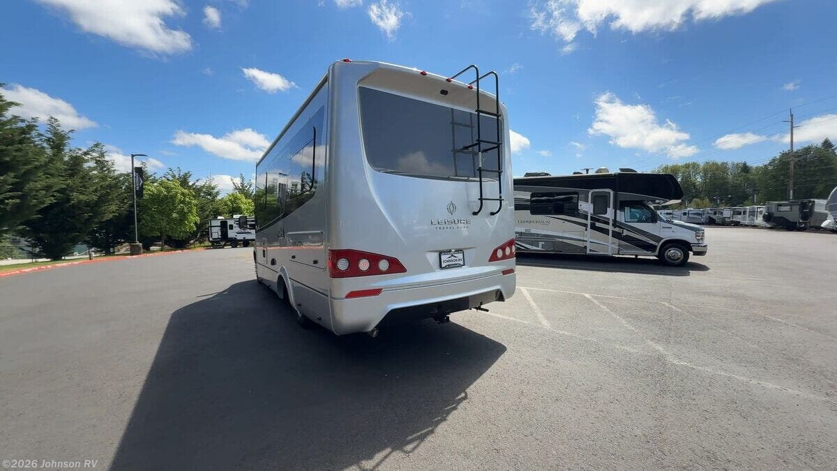 2022 Leisure Travel Unity Vans  24TB - Used Class C For Sale by Johnson RV in Sandy, Oregon