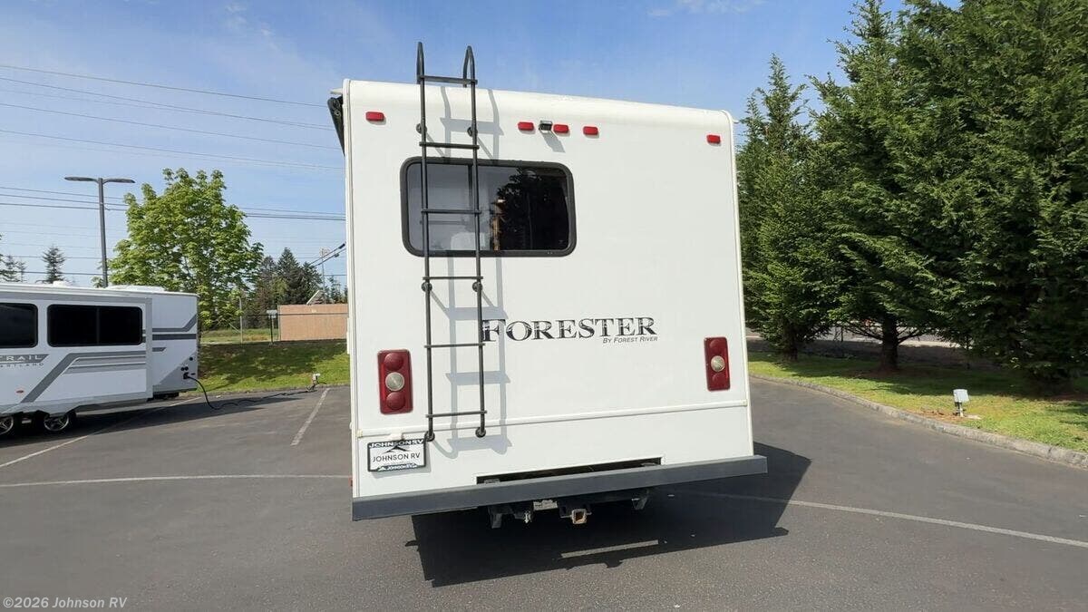 2016 Forest River Forester LE Chevrolet 2251SLE - Used Class C For Sale by Johnson RV in Sandy, Oregon