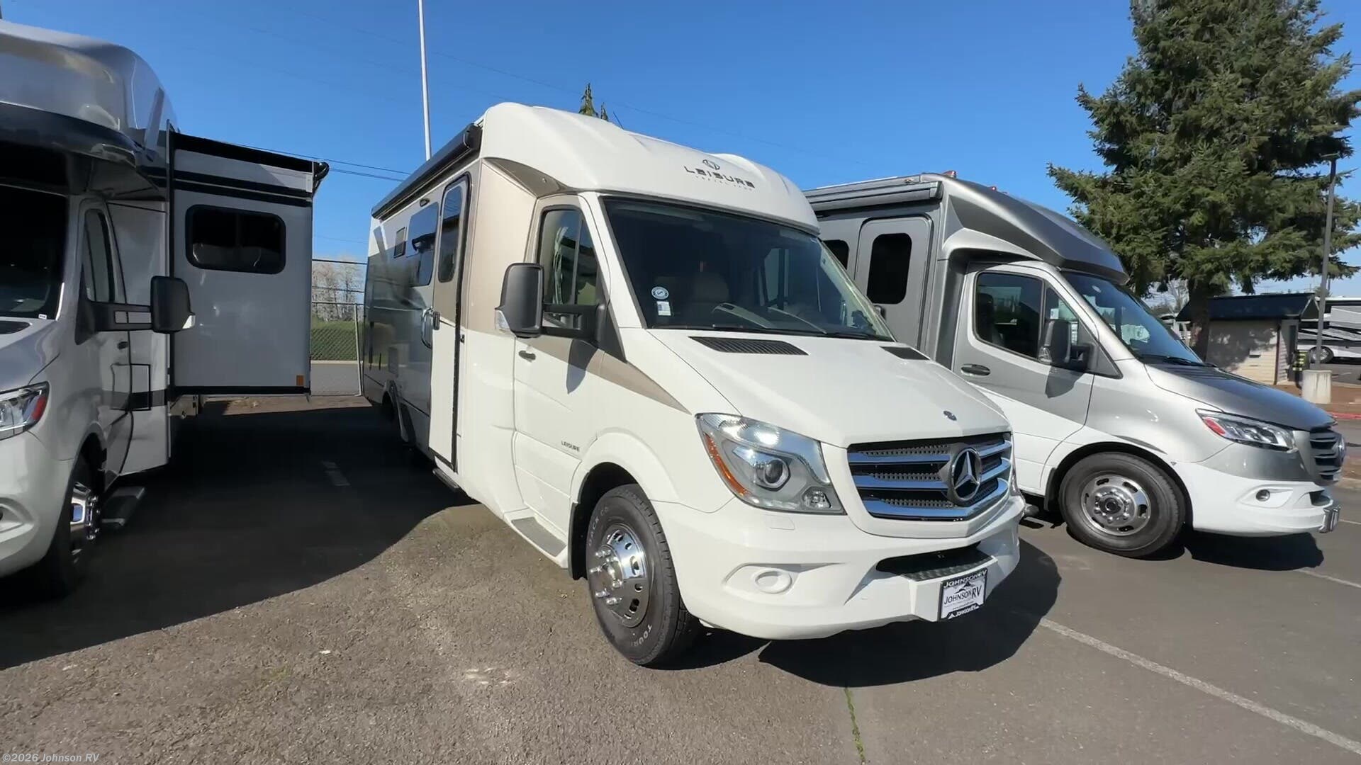 2016 Unity 24MB by Leisure Travel from Johnson RV in Sandy, Oregon