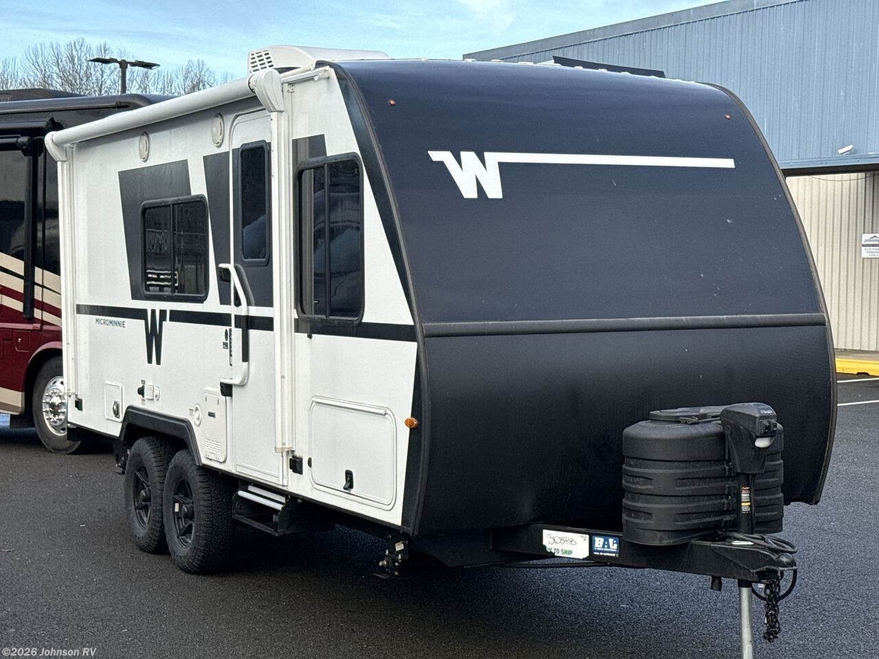 2026 Winnebago Micro Minnie 1800BH - New Travel Trailer For Sale by Johnson RV in Sandy, Oregon