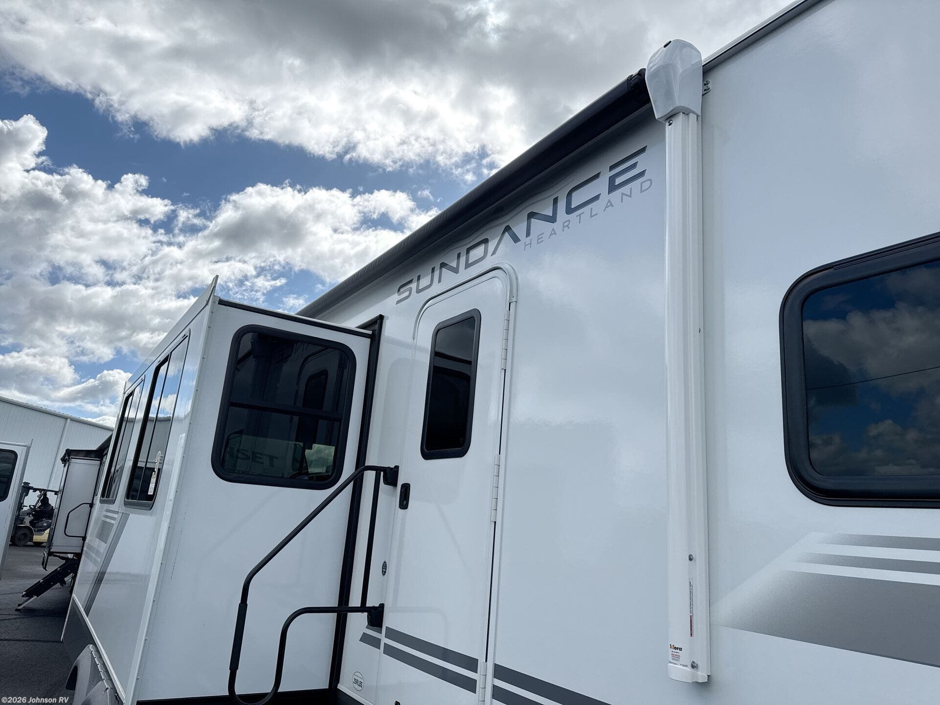 New 2026 Heartland Sundance Ultra-Lite 29RLBS available in Sandy, Oregon
