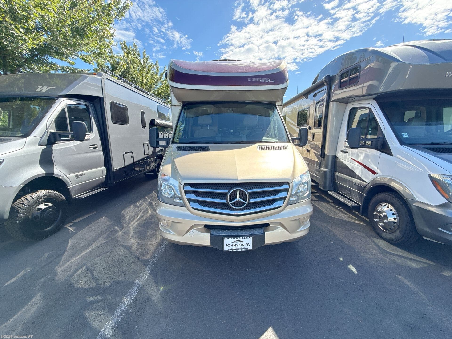 Used 2020 Dynamax Corp ISATA 24RB available in Sandy, Oregon