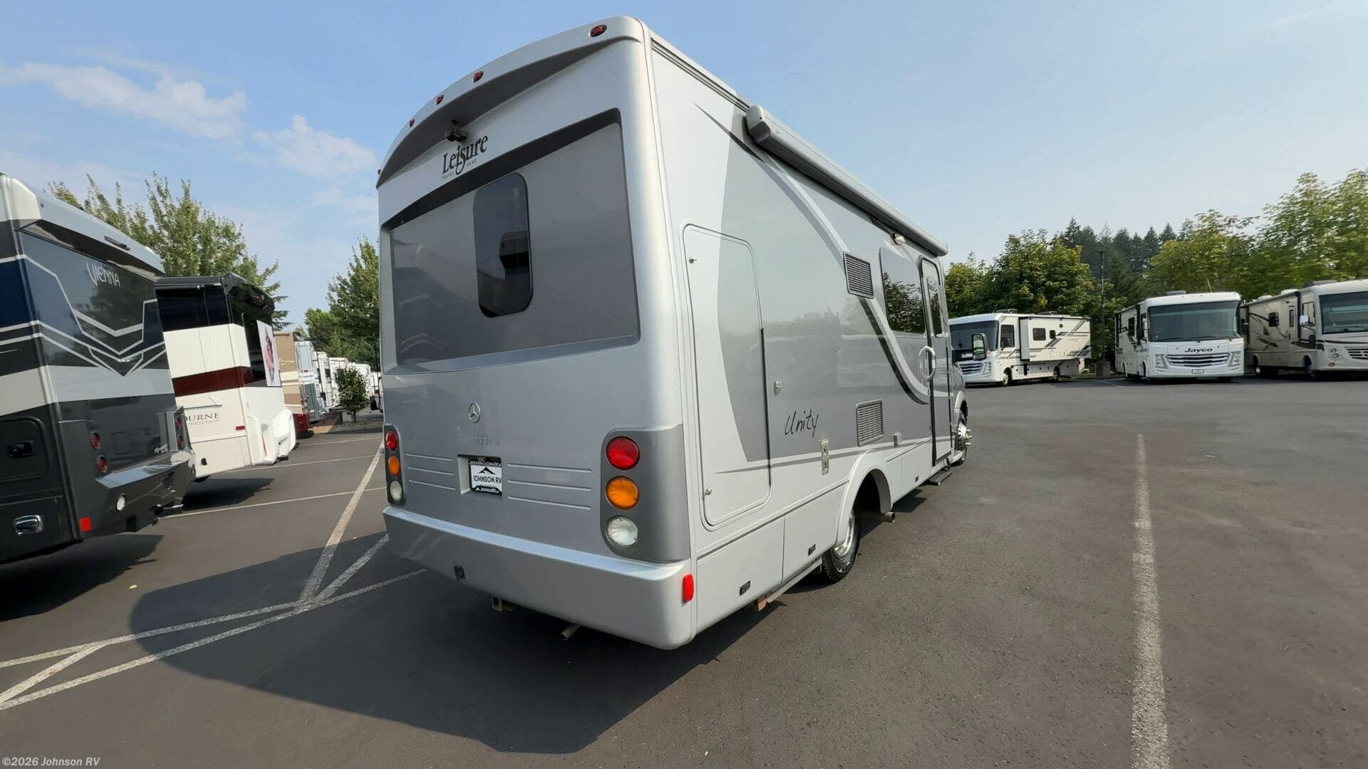 Used 2013 Leisure Travel Unity 24MB available in Sandy, Oregon
