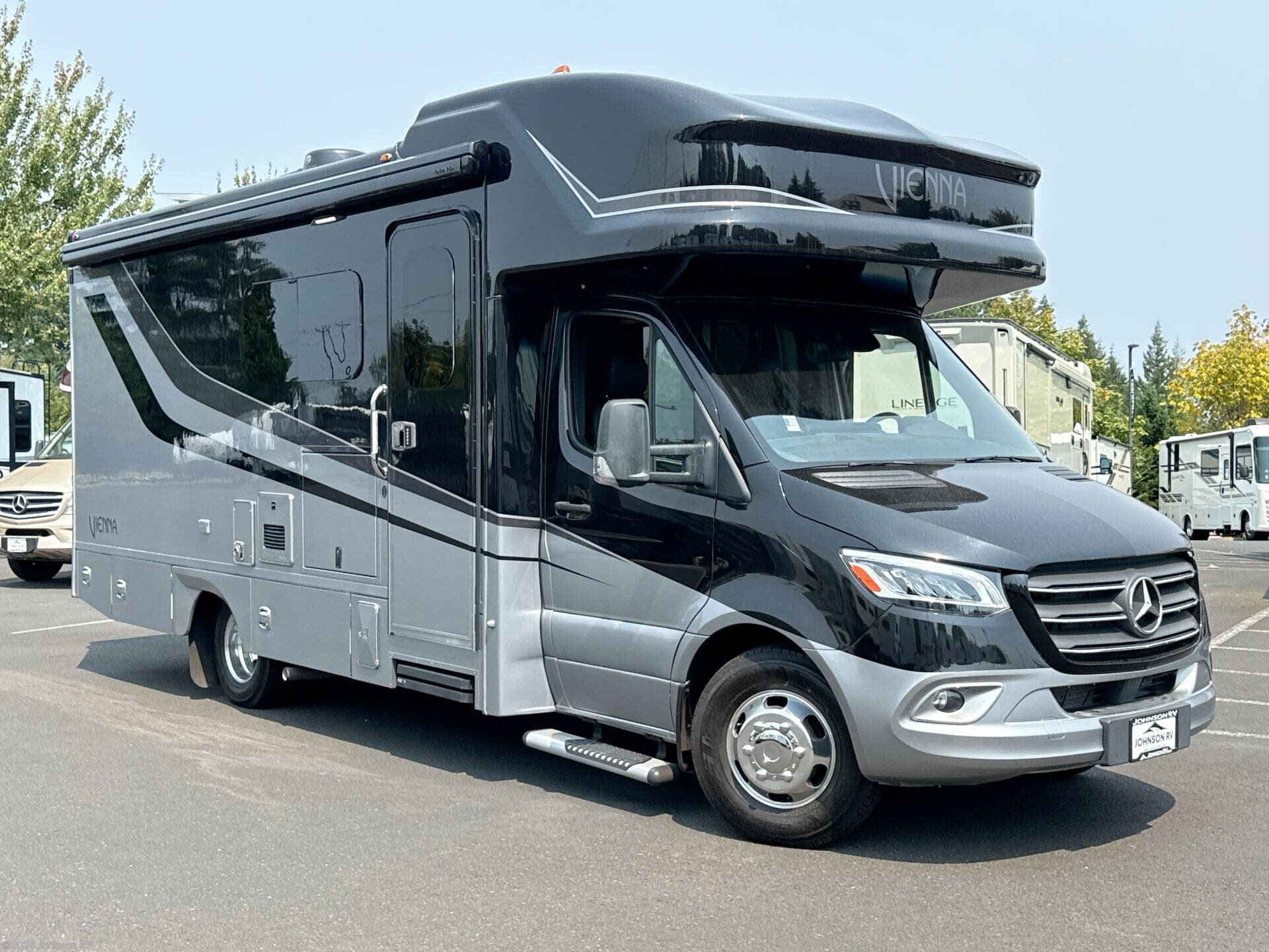 2024 Vienna 25RMC by Renegade RV from Johnson RV in Sandy, Oregon