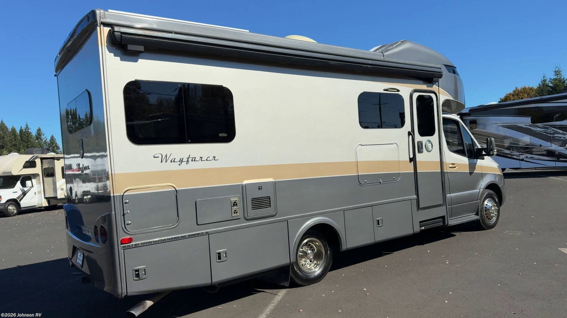 Used 2020 Tiffin Wayfarer 25TW available in Sandy, Oregon
