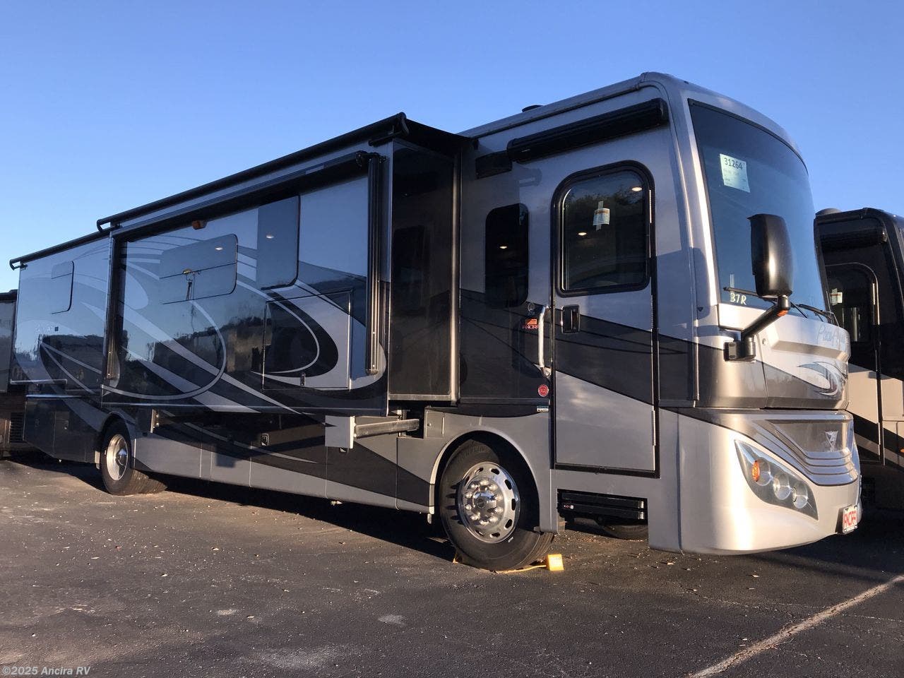 2019 Fleetwood Pace Arrow LXE 37R RV for Sale in Boerne, TX 780069250