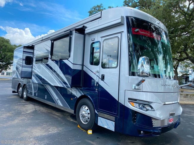 2022 Newmar Mountain Aire 4118 - New Diesel Pusher For Sale by Ancira RV in Boerne, Texas