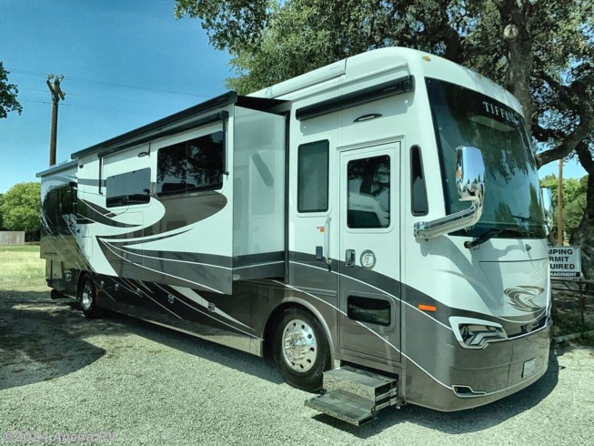 2021 Tiffin Allegro Bus 40 IP - Used Diesel Pusher For Sale by Ancira RV in Boerne, Texas