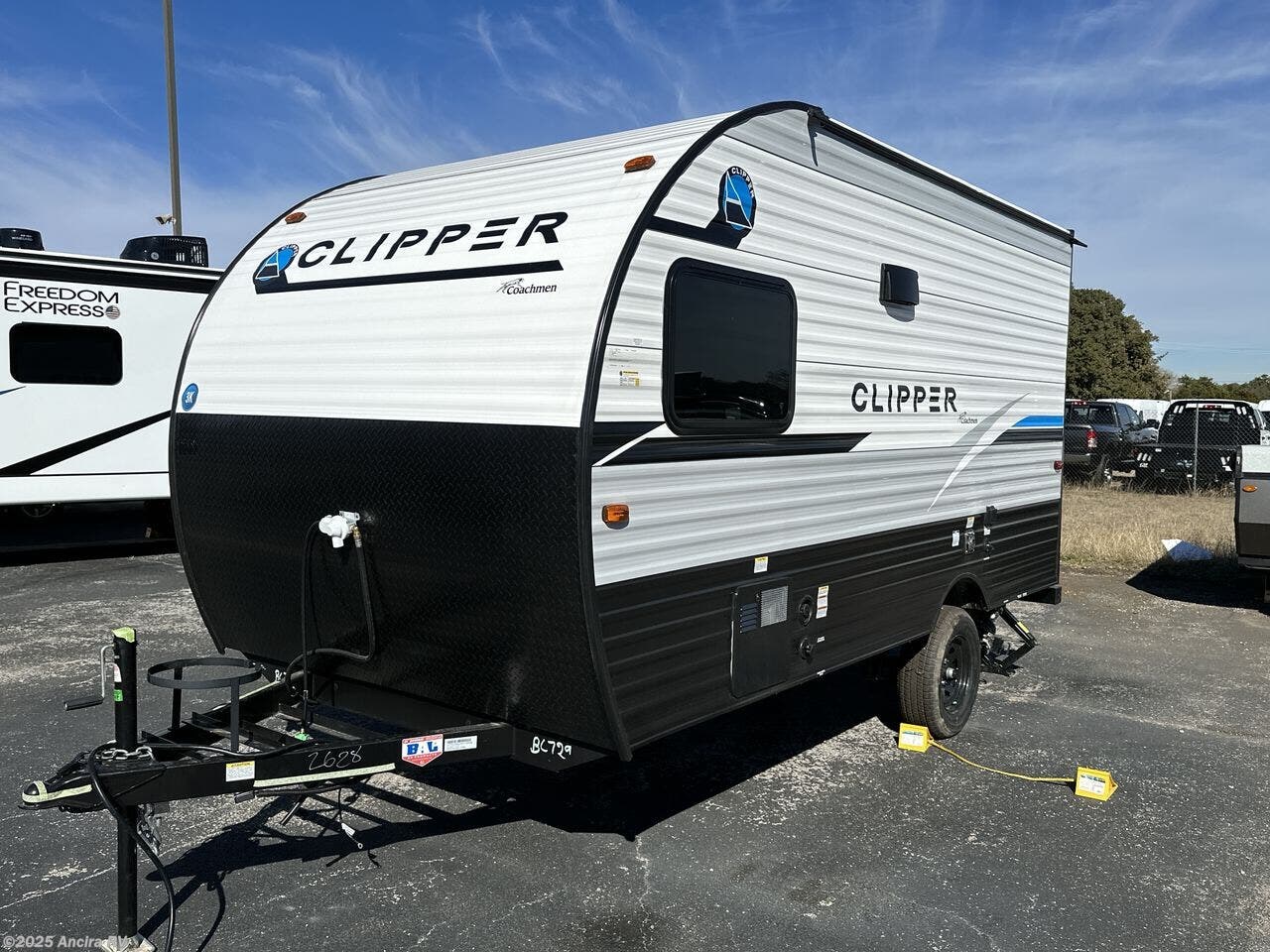 2023 Coachmen Clipper Cadet 15CBH RV for Sale in Boerne, TX 78006-9250