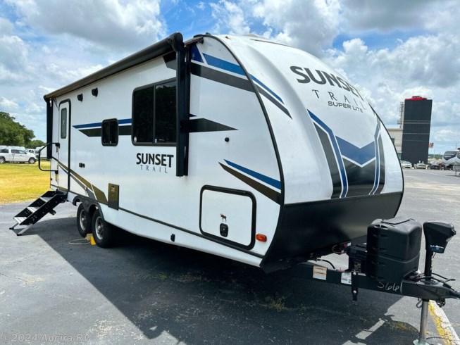 2021 Sunset Trail Super Lite SS212RB by CrossRoads from Ancira RV in Boerne, Texas