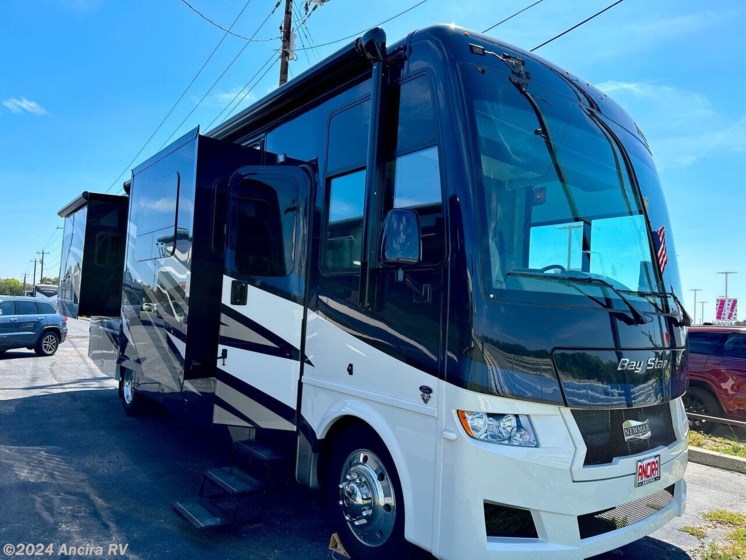 New 2023 Newmar Bay Star 3225 available in Boerne, Texas