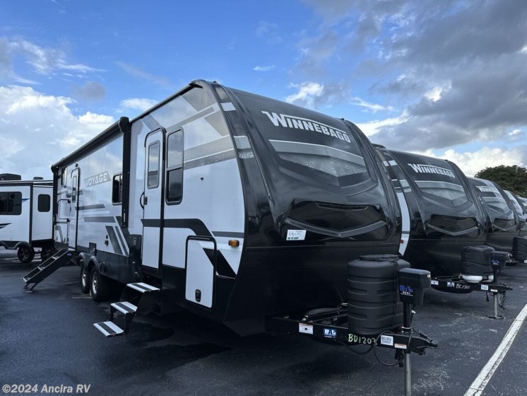 New 2024 Winnebago Voyage V3033BH available in Boerne, Texas