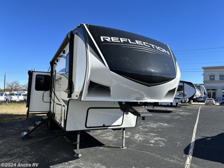 Used 2022 Grand Design Reflection 303RLS available in Boerne, Texas