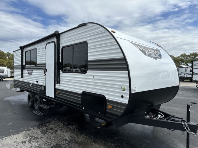 2024 Forest River Wildwood 266BHLE - New Travel Trailer For Sale by Ancira RV in Boerne, Texas