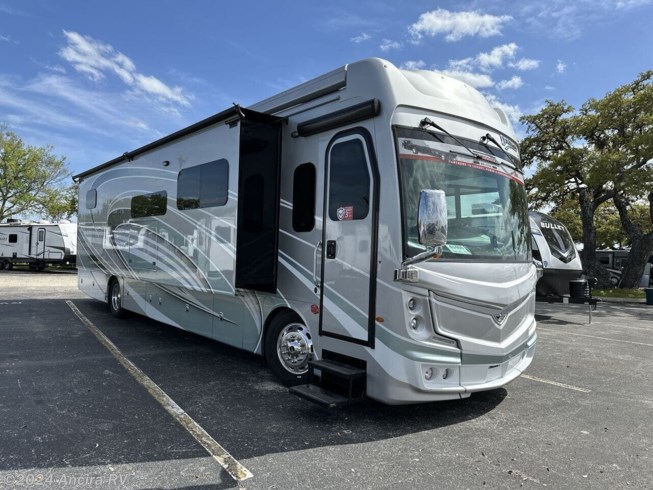 2024 Fleetwood Discovery LXE 40M - New Class A For Sale by Ancira RV in Boerne, Texas