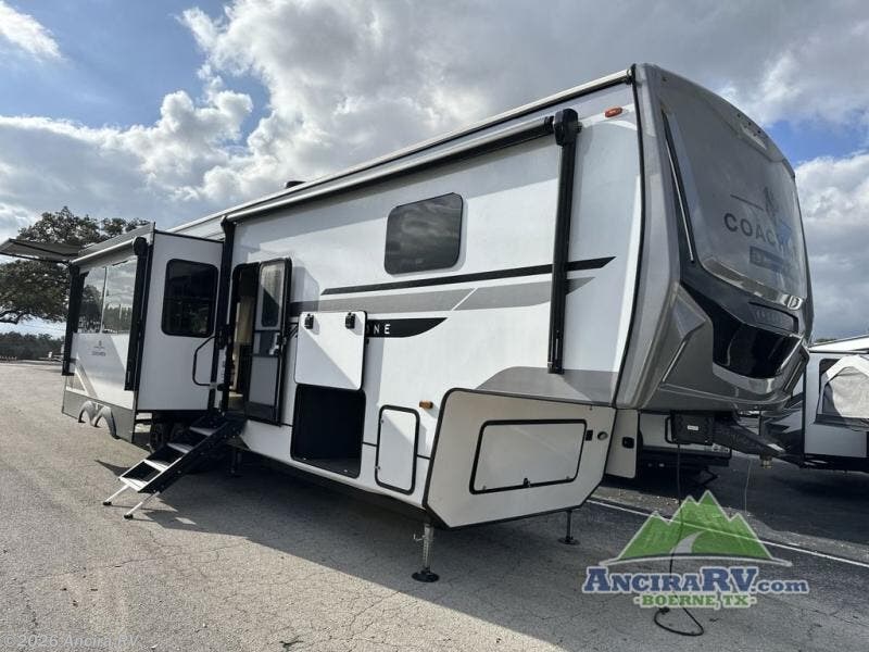 2025 Brookstone 318RLL by Coachmen from Ancira RV in Boerne, Texas