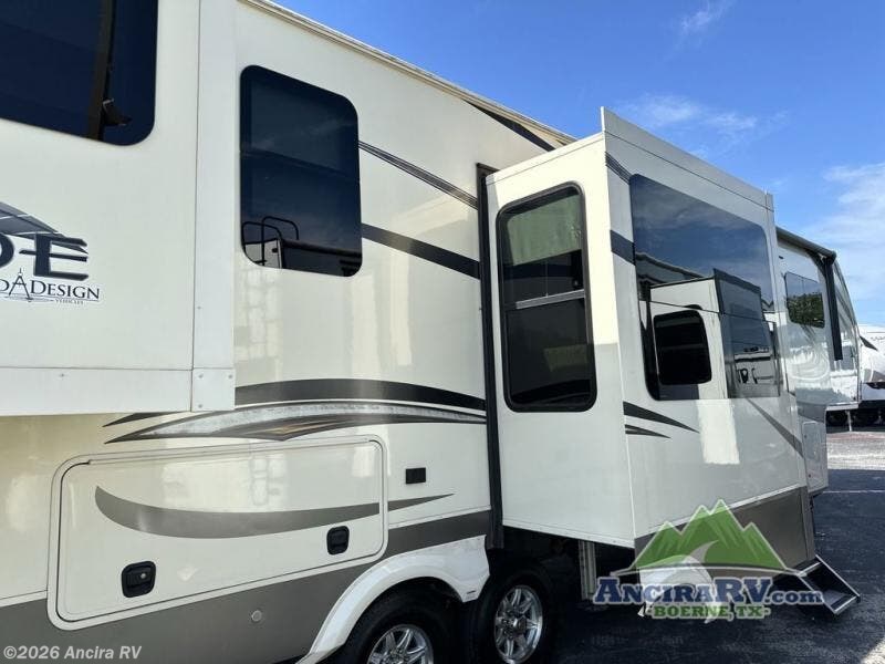 2021 Solitude 375RES by Grand Design from Ancira RV in Boerne, Texas
