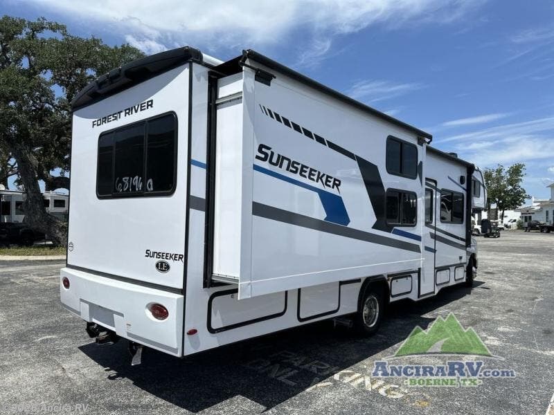 2026 Sunseeker LE 3250DSLE Ford by Forest River from Ancira RV in Boerne, Texas