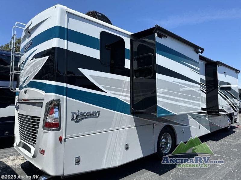 2026 Discovery 38N by Fleetwood from Ancira RV in Boerne, Texas
