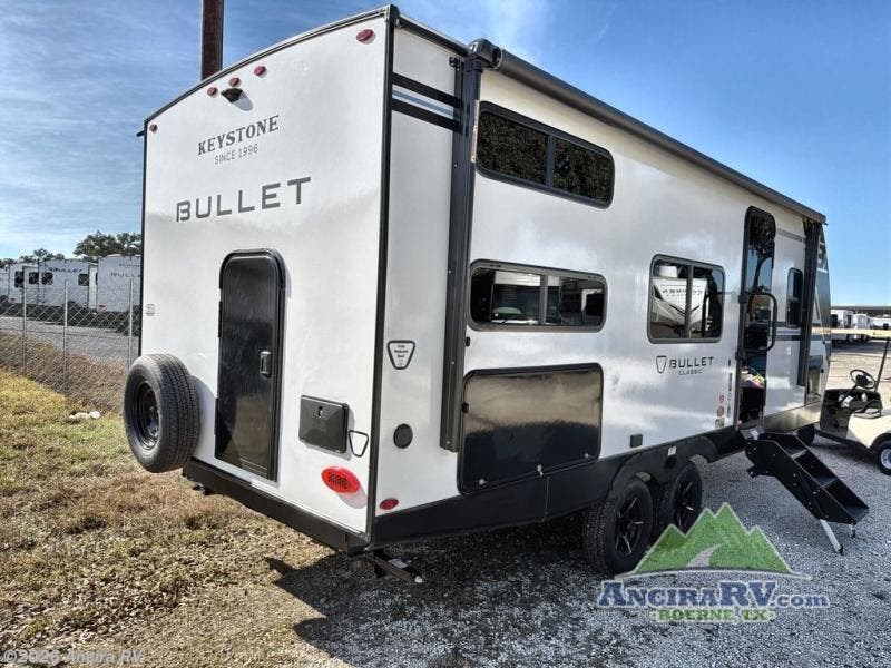 2026 Bullet Classic 21BHC by Keystone from Ancira RV in Boerne, Texas