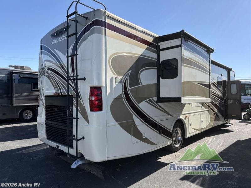 2016 Palazzo 36.1 by Thor Motor Coach from Ancira RV in Boerne, Texas