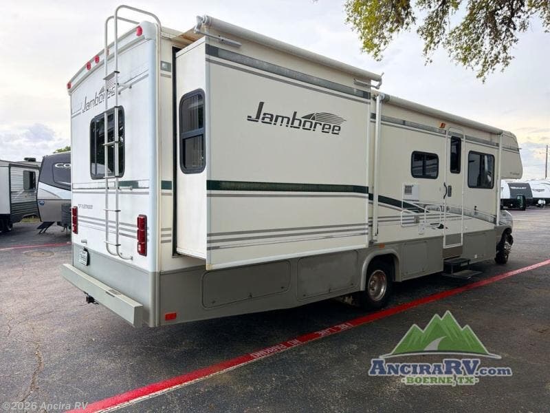 2005 Fleetwood Jamboree 31M - Used Class C For Sale by Ancira RV in Boerne, Texas