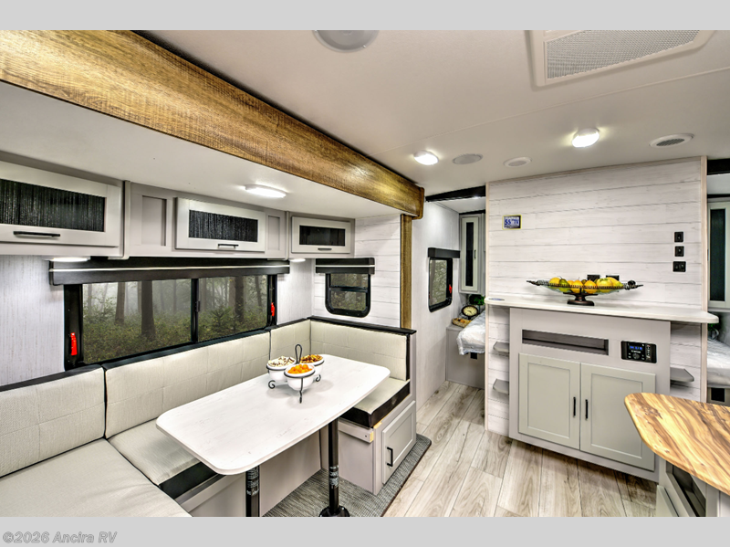 2022 North Trail 24BHS by Heartland from Ancira RV in Boerne, Texas