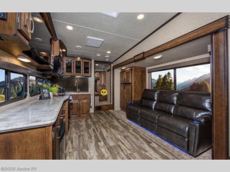 2019 Reflection 28BH by Grand Design from Ancira RV in Boerne, Texas
