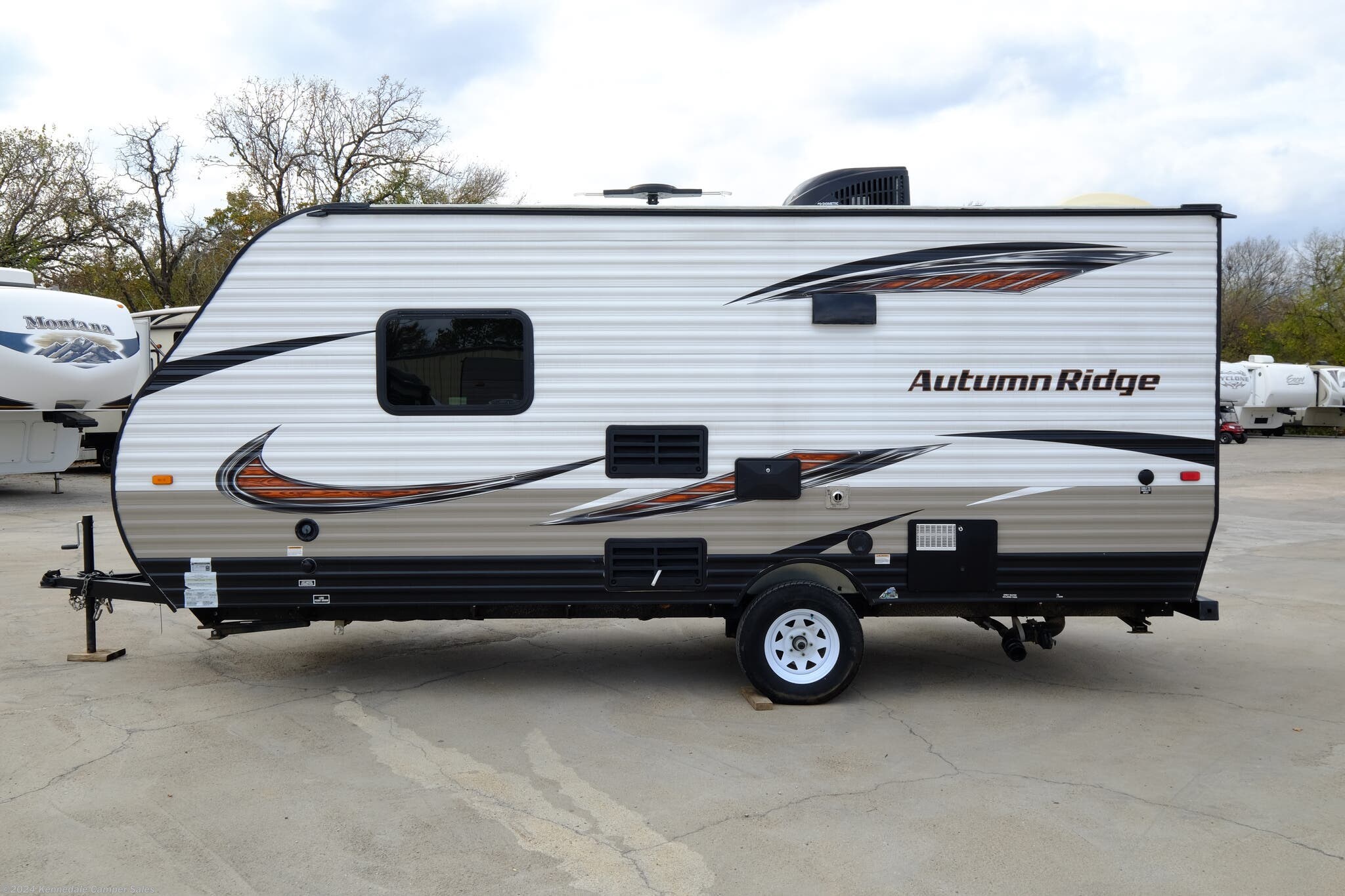 2018 Starcraft Autumn Ridge Outfitter 18QB RV for Sale in Kennedale, TX 76060 | ZP5132 | RVUSA 2018 Starcraft Autumn Ridge Outfitter 18qb Specs