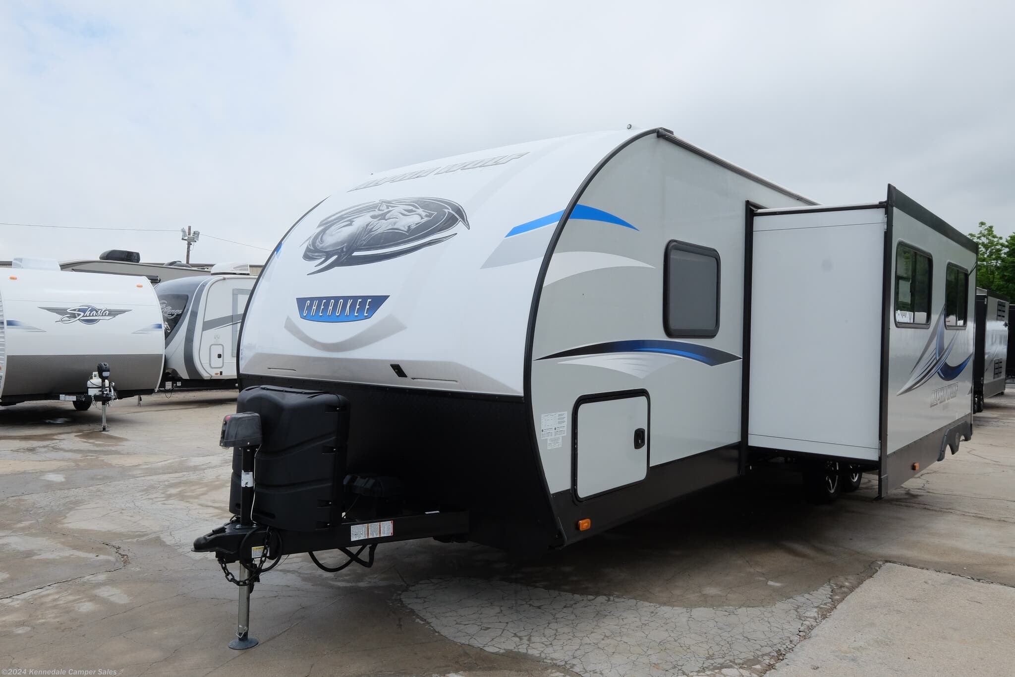 2019 Forest River Cherokee Alpha Wolf 26DBH-L RV for Sale in Kennedale, TX 76060 | 301361 2019 Forest River Alpha Wolf 26dbh L
