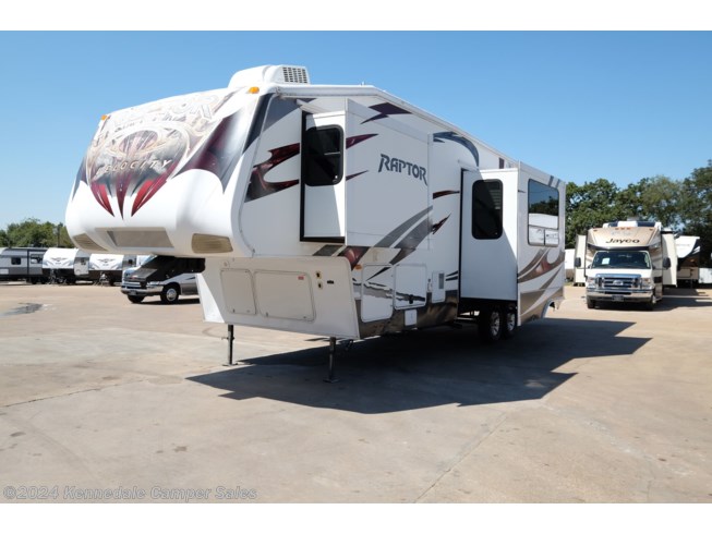 2011 Keystone Raptor 300MP - Used Toy Hauler For Sale by Kennedale Camper Sales in Kennedale, Texas