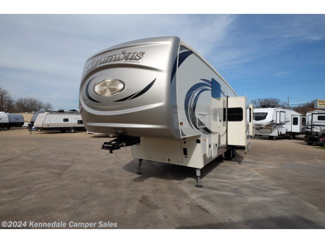 2018 Palomino Columbus 386FK - Used Fifth Wheel For Sale by Kennedale Camper Sales in Kennedale, Texas