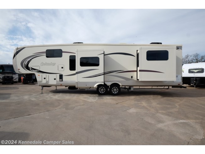 2018 Columbus 386FK by Palomino from Kennedale Camper Sales in Kennedale, Texas